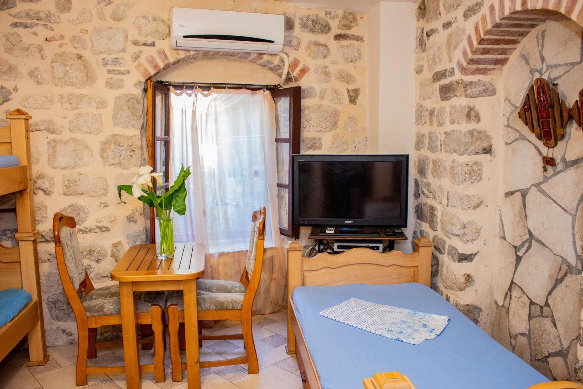 Guest House Sljuka Kotor Exteriör bild